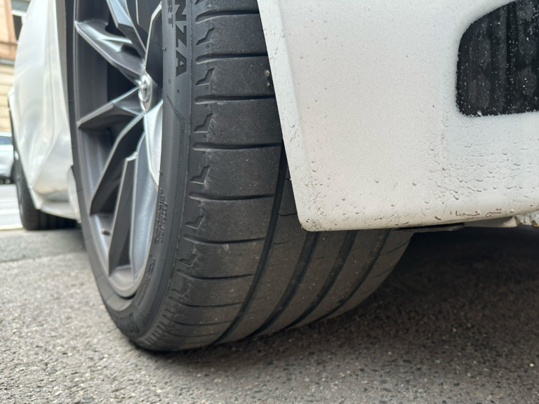 Nya sommardäcksmodeller för 2024: kan lågt rullmotstånd och bra köregenskaper kombineras?