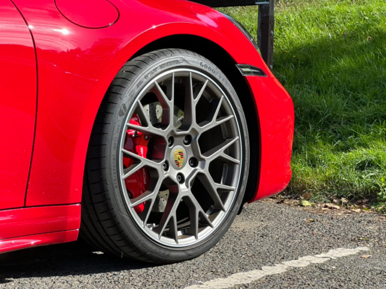 Continental, Bridgestone och Kumho är bland de bäst rankade sommardäcken i årets test