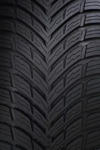 Nokian Seasonproof 1 - 4
